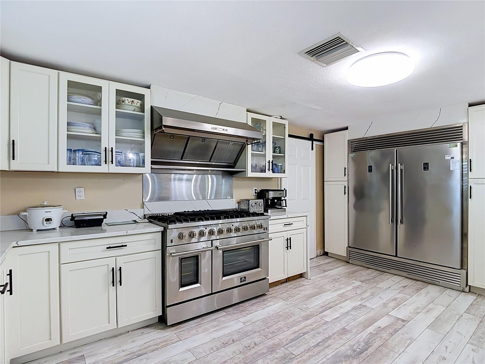 3516 Floramar Ter Property Photo 15