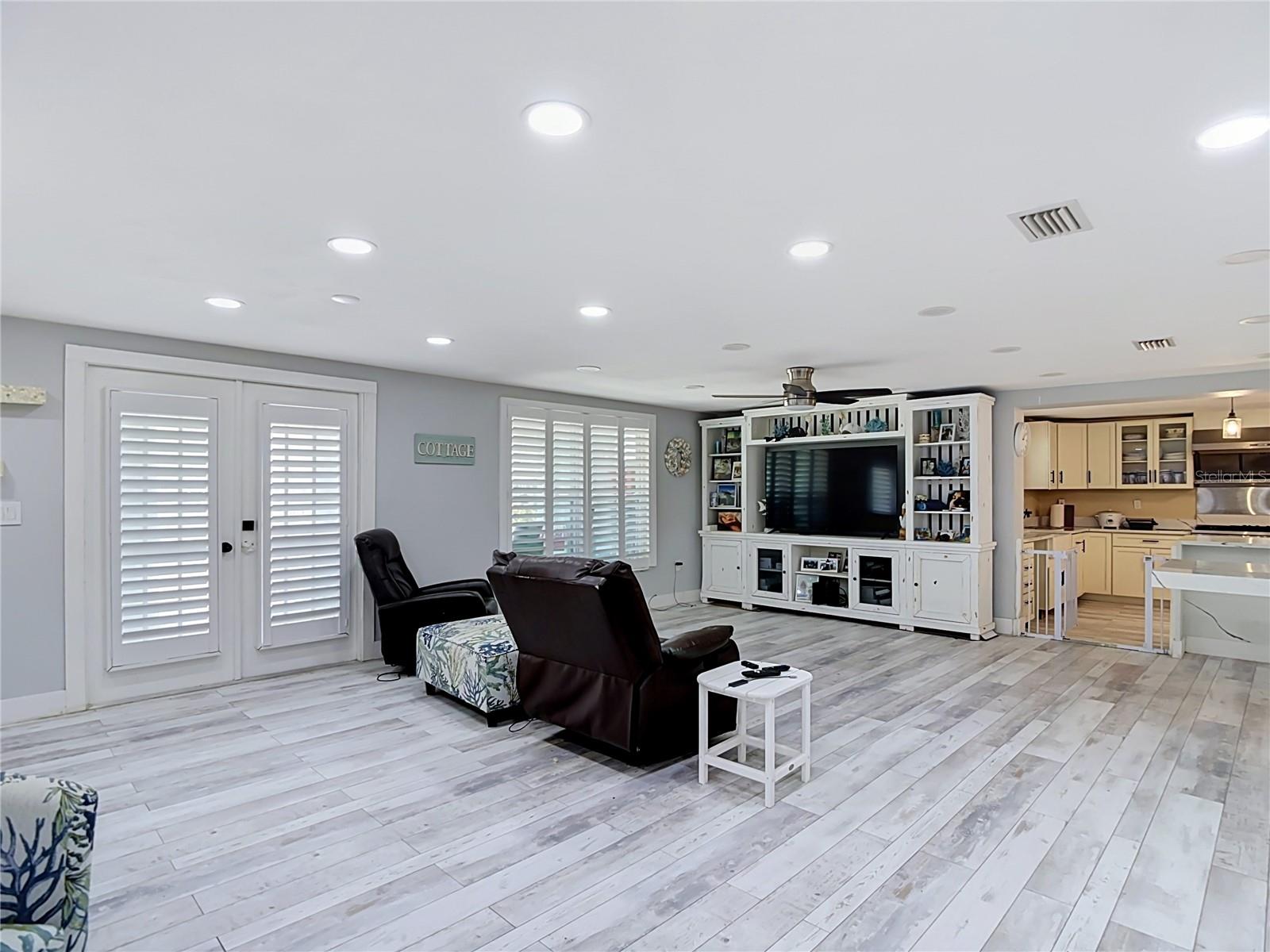 3516 Floramar Ter Property Photo 23