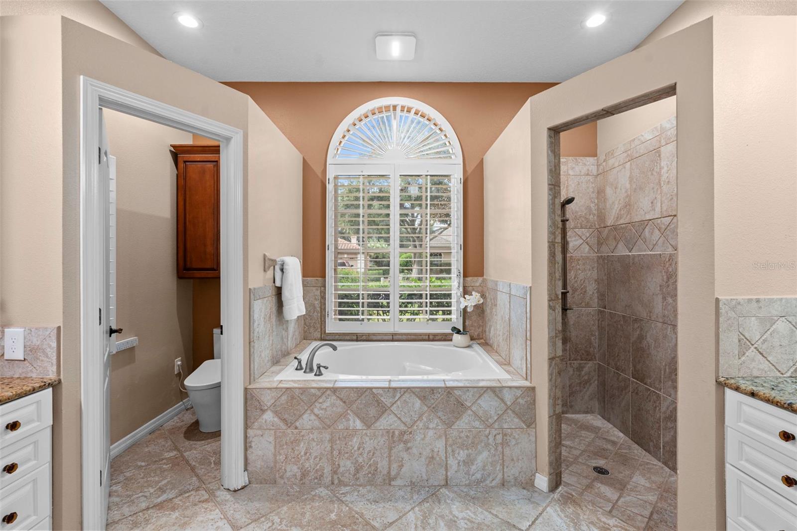 3626 Justin Dr Property Photo 37