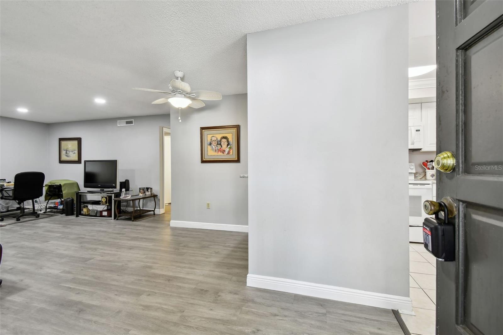 2650 Countryside Blvd #c309 Property Photo 4