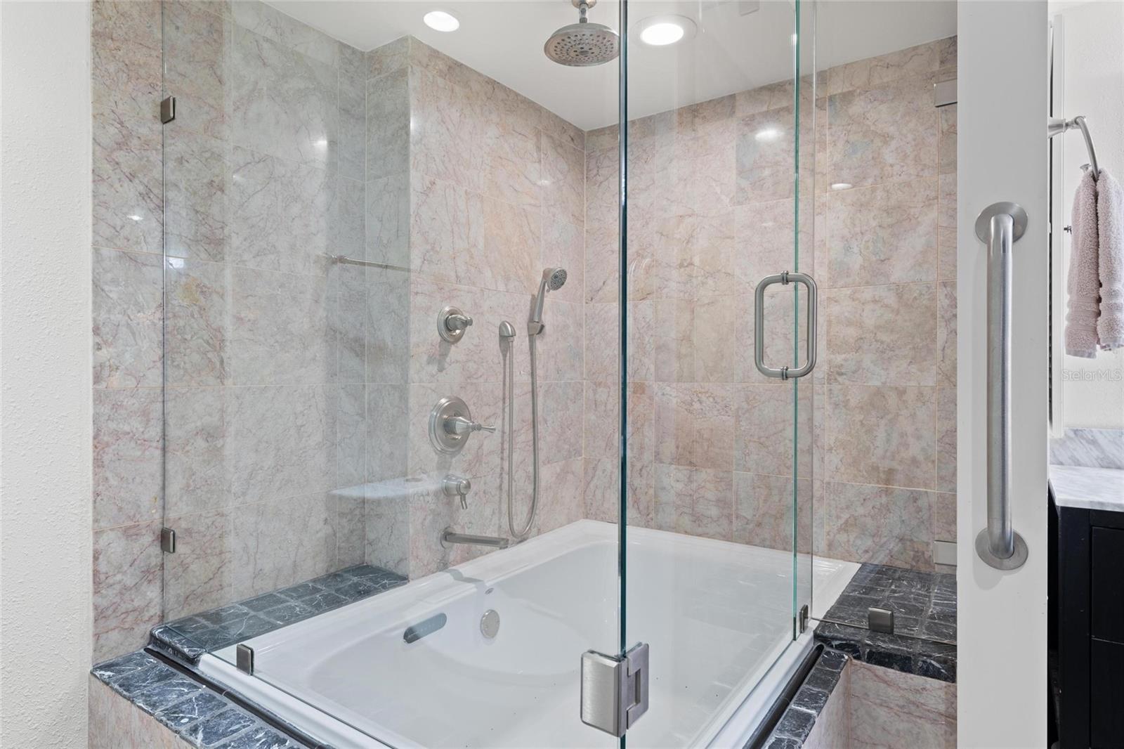 225 Country Club Dr #e343 Property Photo 28