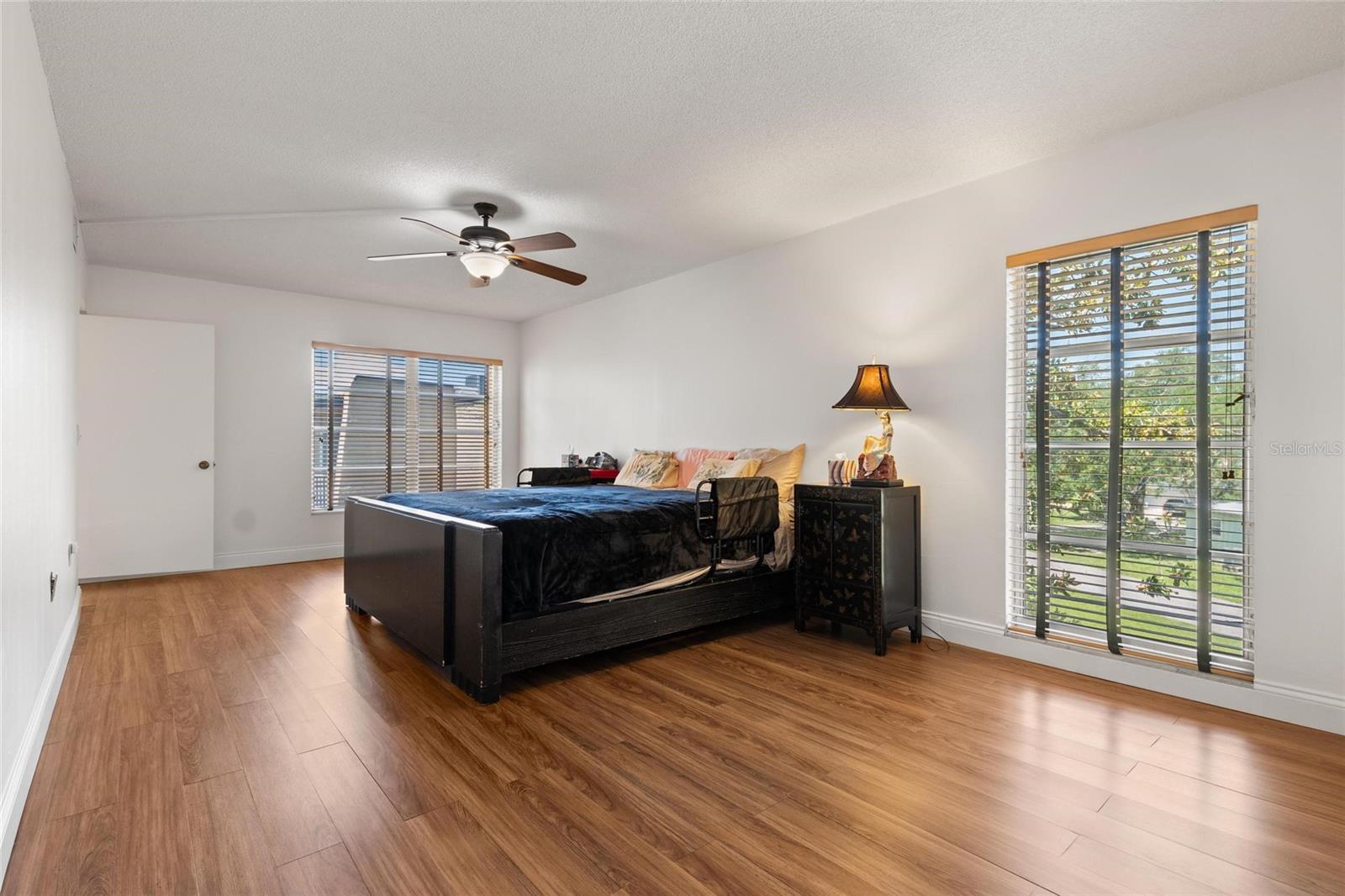 225 Country Club Dr #e343 Property Photo 31