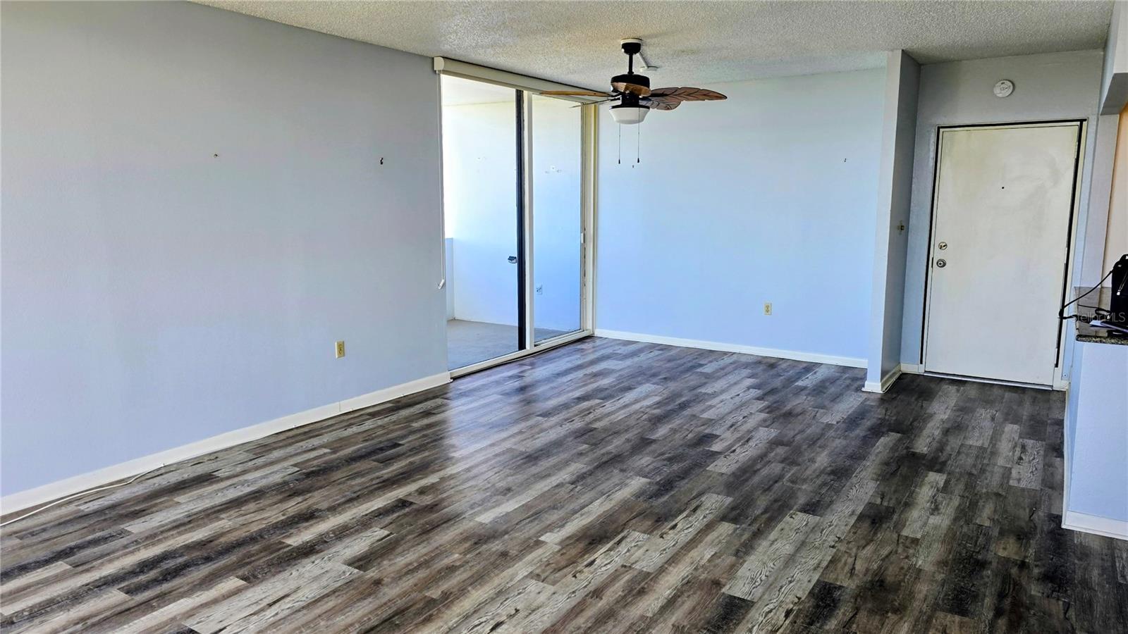 30 Turner St #704 Property Photo 5