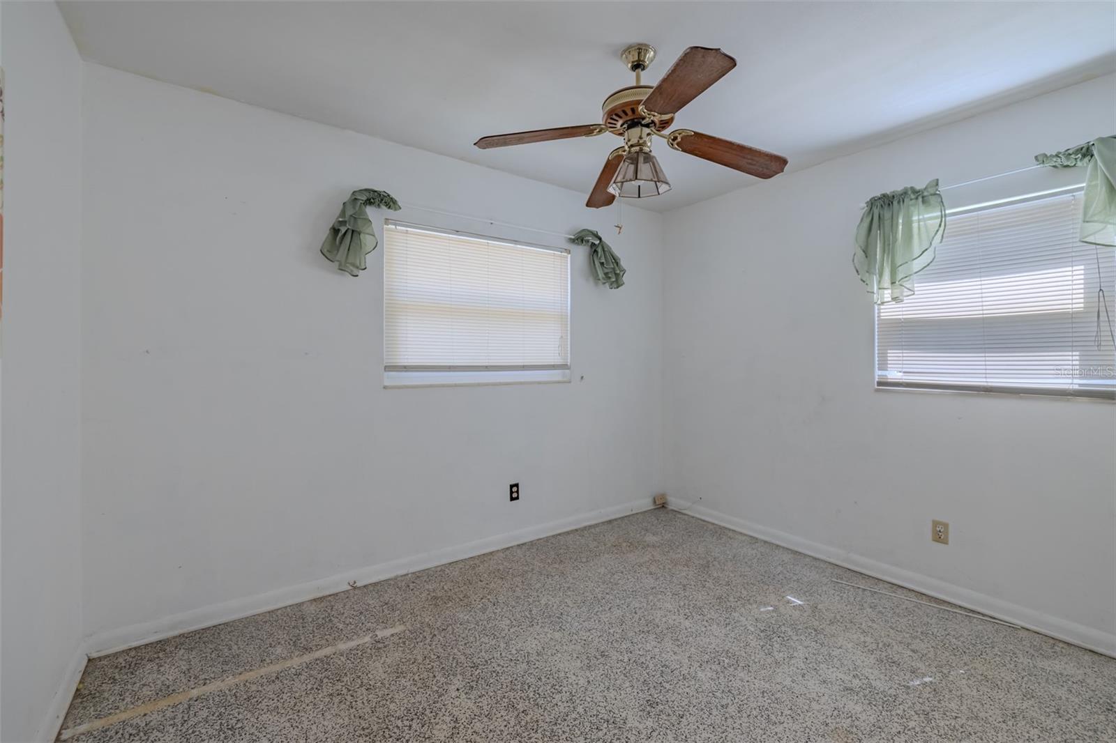 1205 W Camellia Dr Property Photo 14