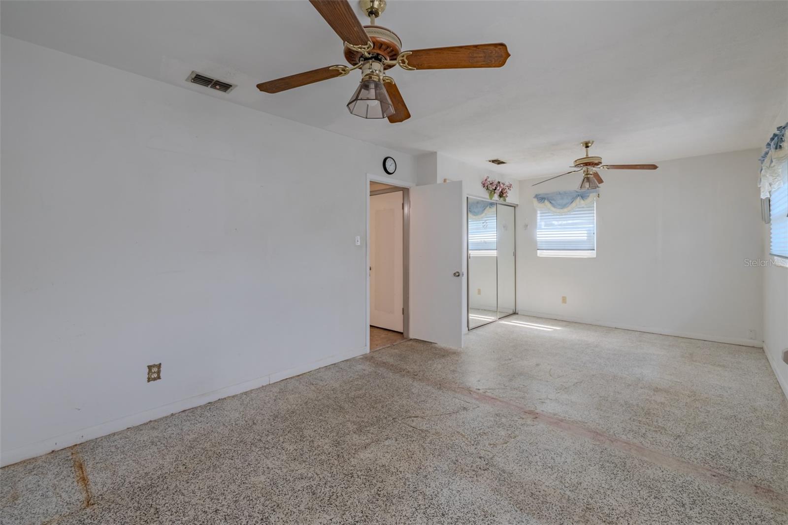 1205 W Camellia Dr Property Photo 17