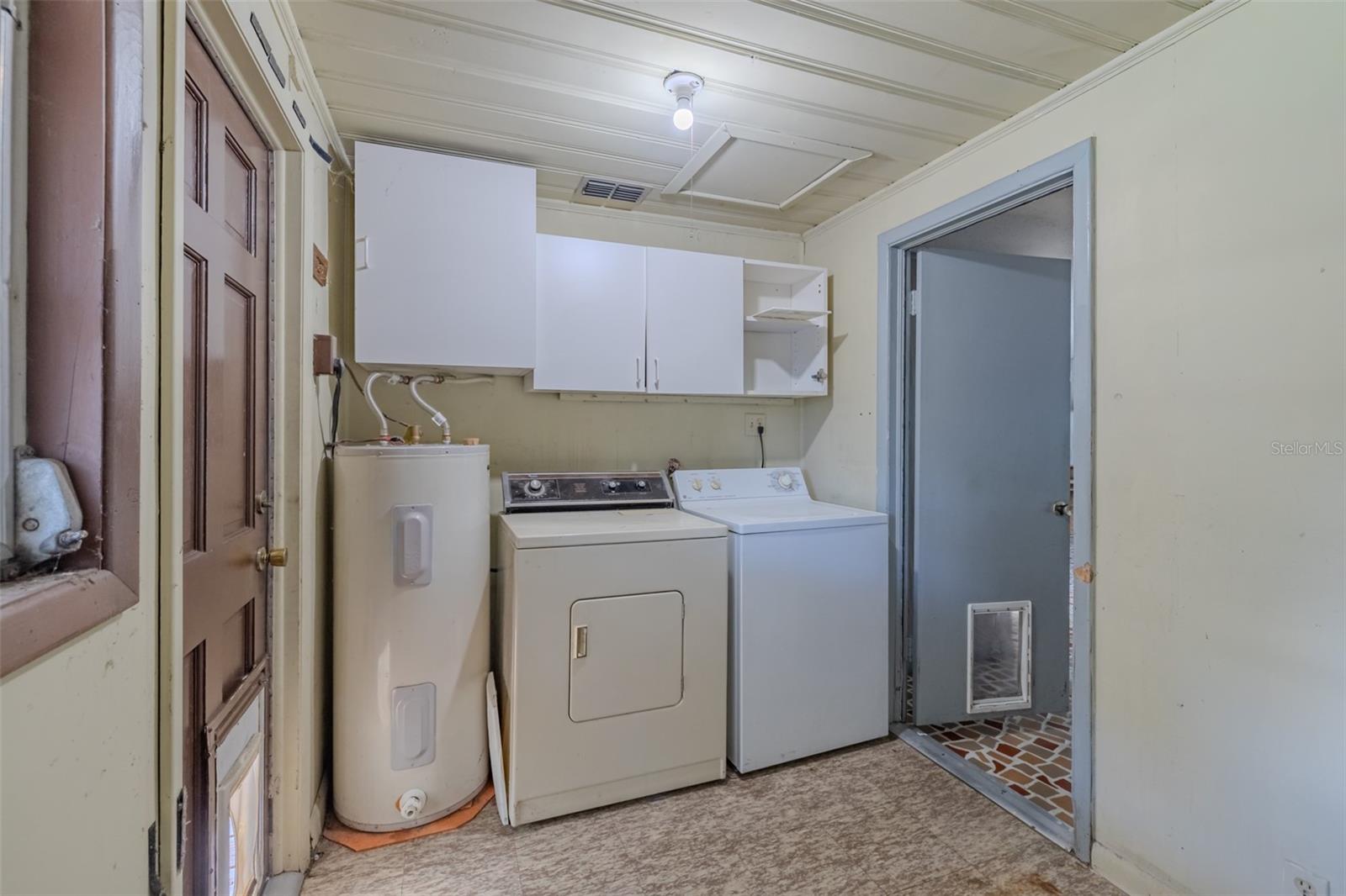 1205 W Camellia Dr Property Photo 19