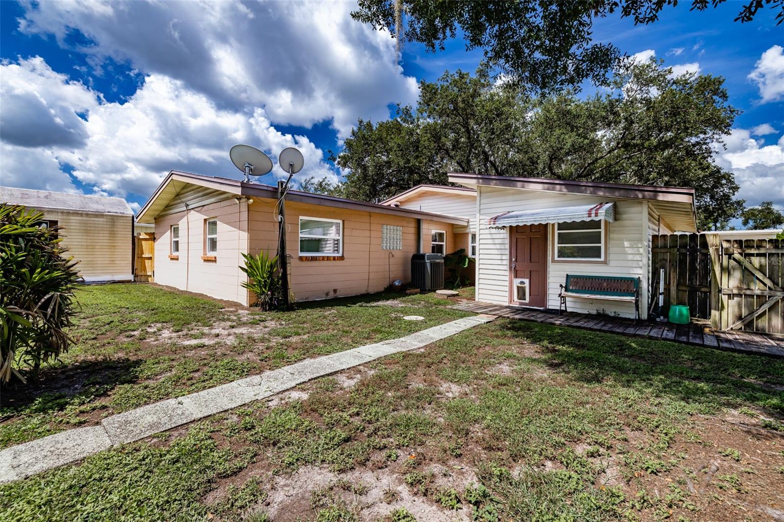 1205 W Camellia Dr Property Photo 21