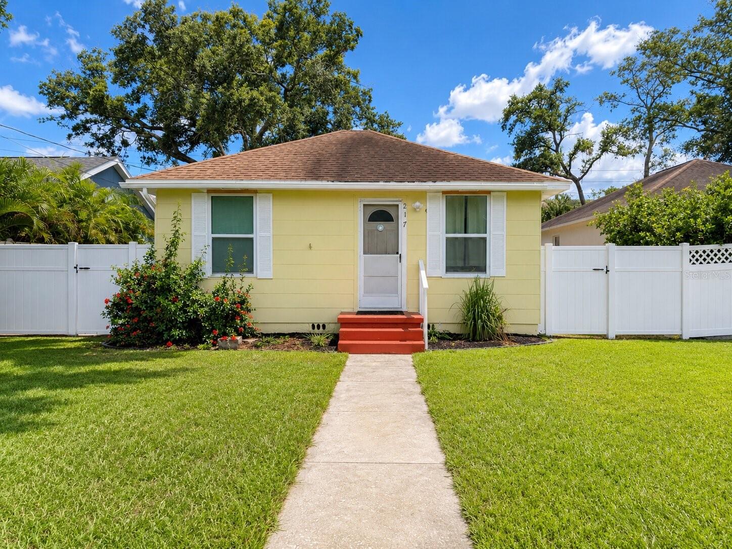 217 50TH TER N Property Photo 1