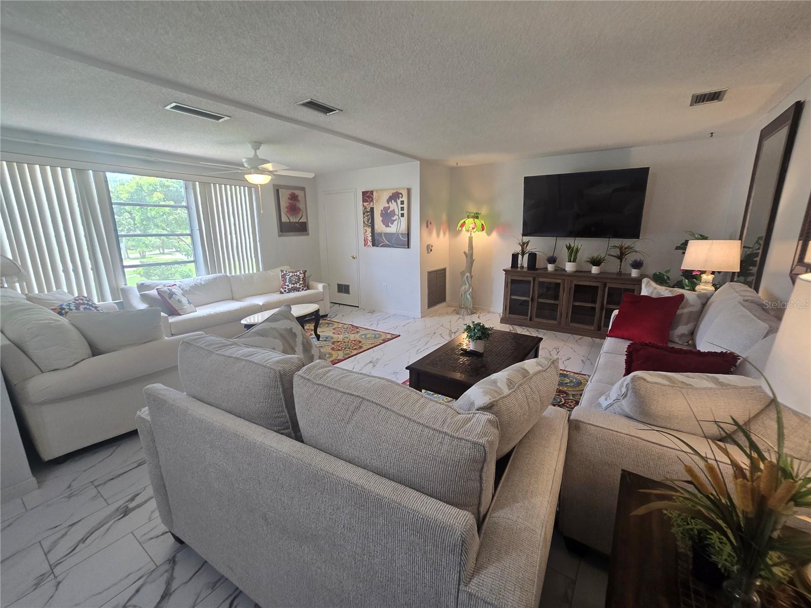 5750 80th St N #b206 Property Photo 18