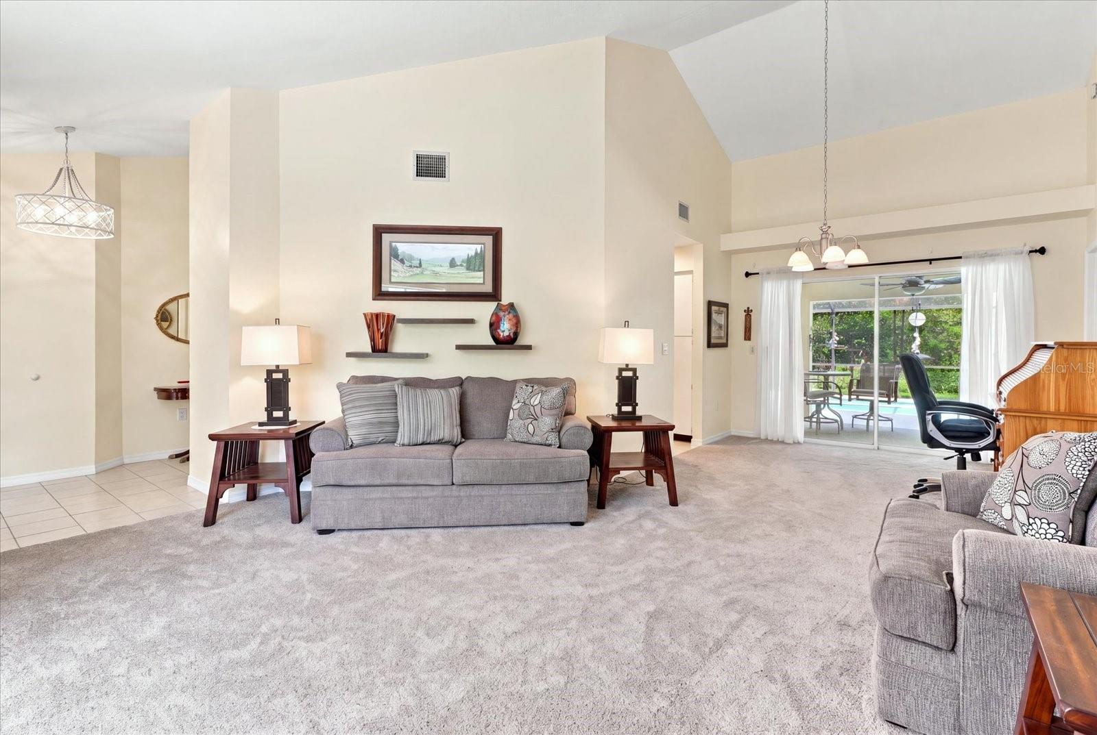 6 Dusty Miller Ct Property Photo 8