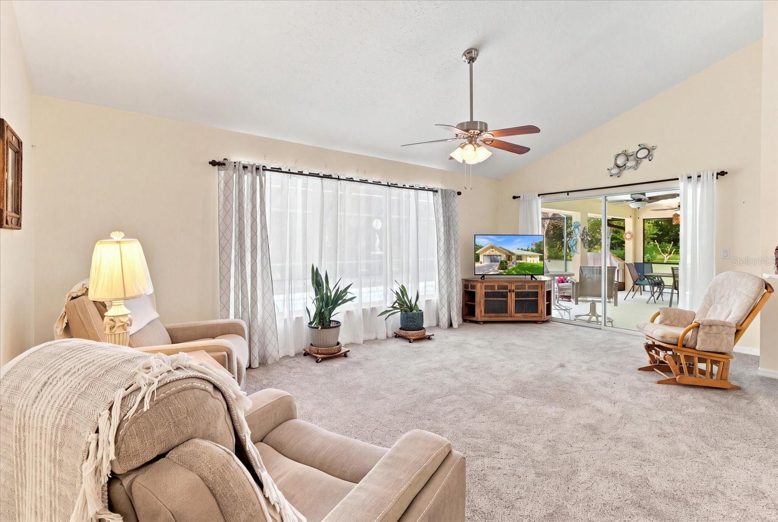 6 Dusty Miller Ct Property Photo 17