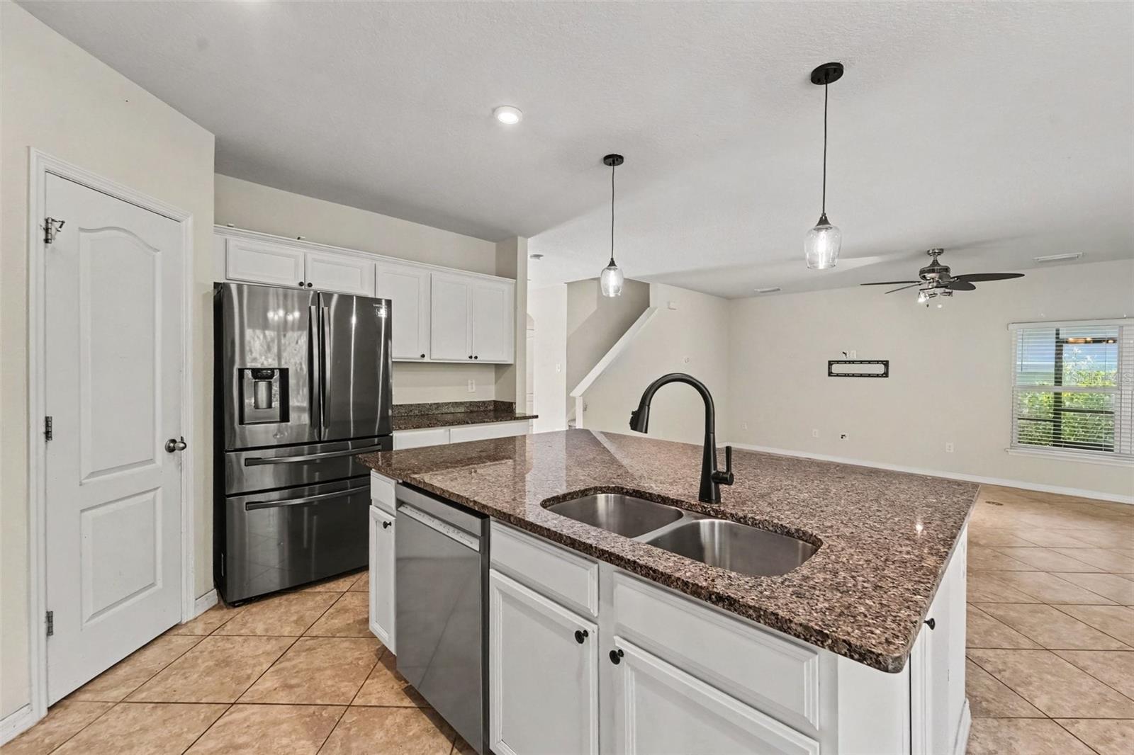 2121 Branding Iron Ct Property Photo 9