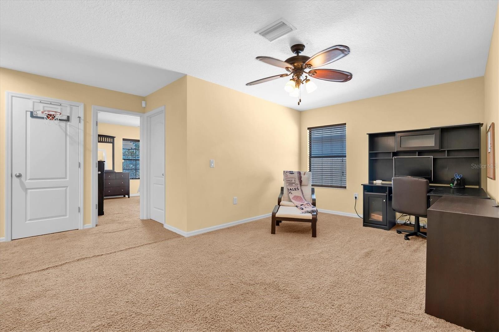 1307 Ketzal Dr Property Photo 30