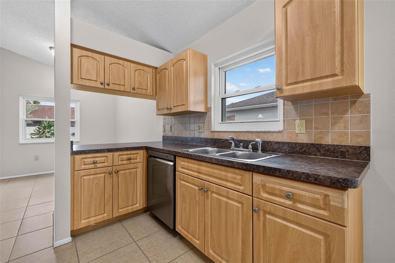 5910 Button Quail Ct Property Photo 6