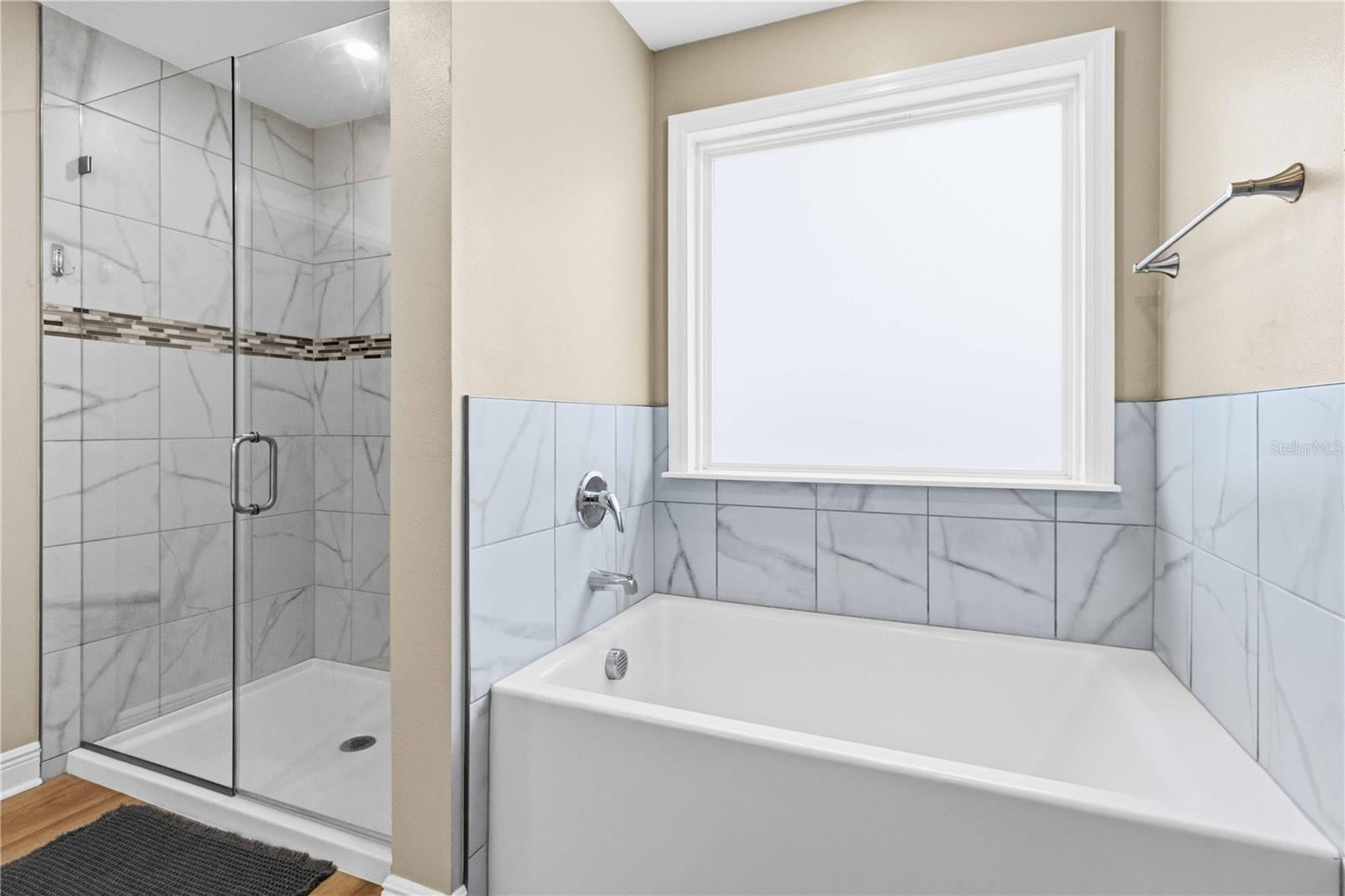 10007 Dolphin Gull Cir Property Photo 12