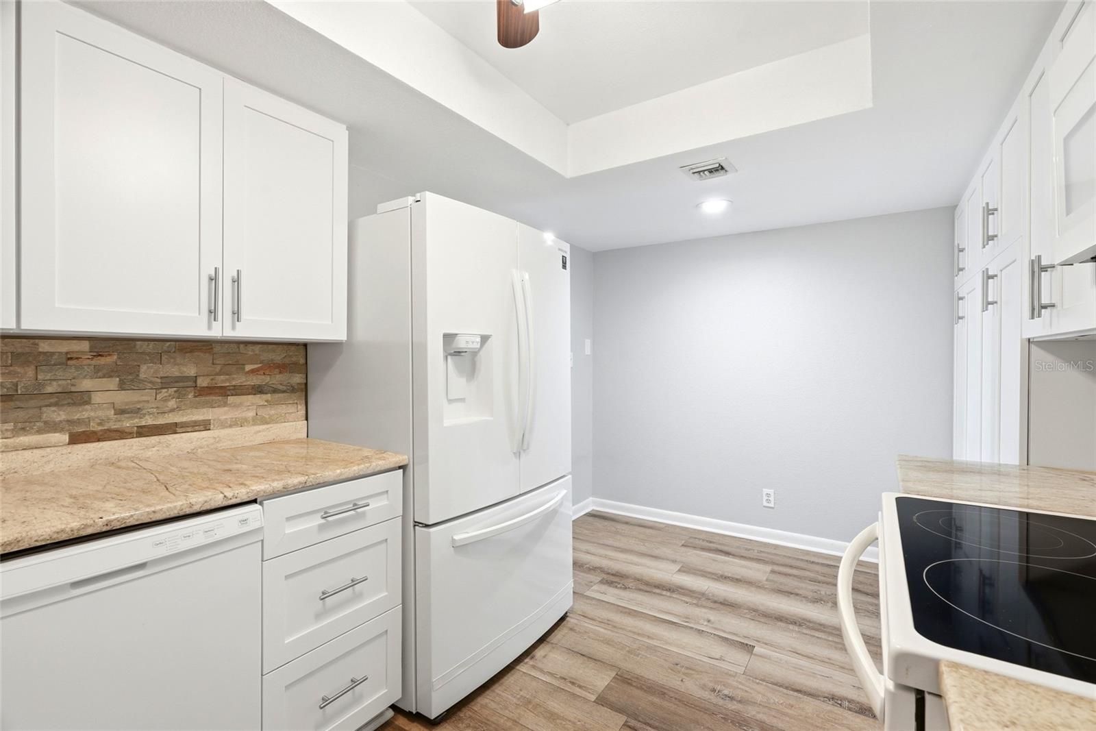 220 Belleview Blvd #207 Property Photo 17