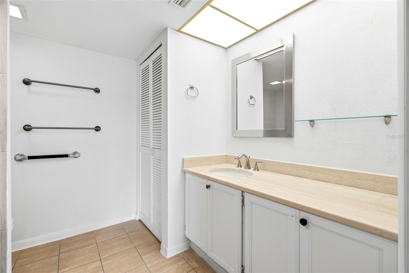 220 Belleview Blvd #207 Property Photo 23