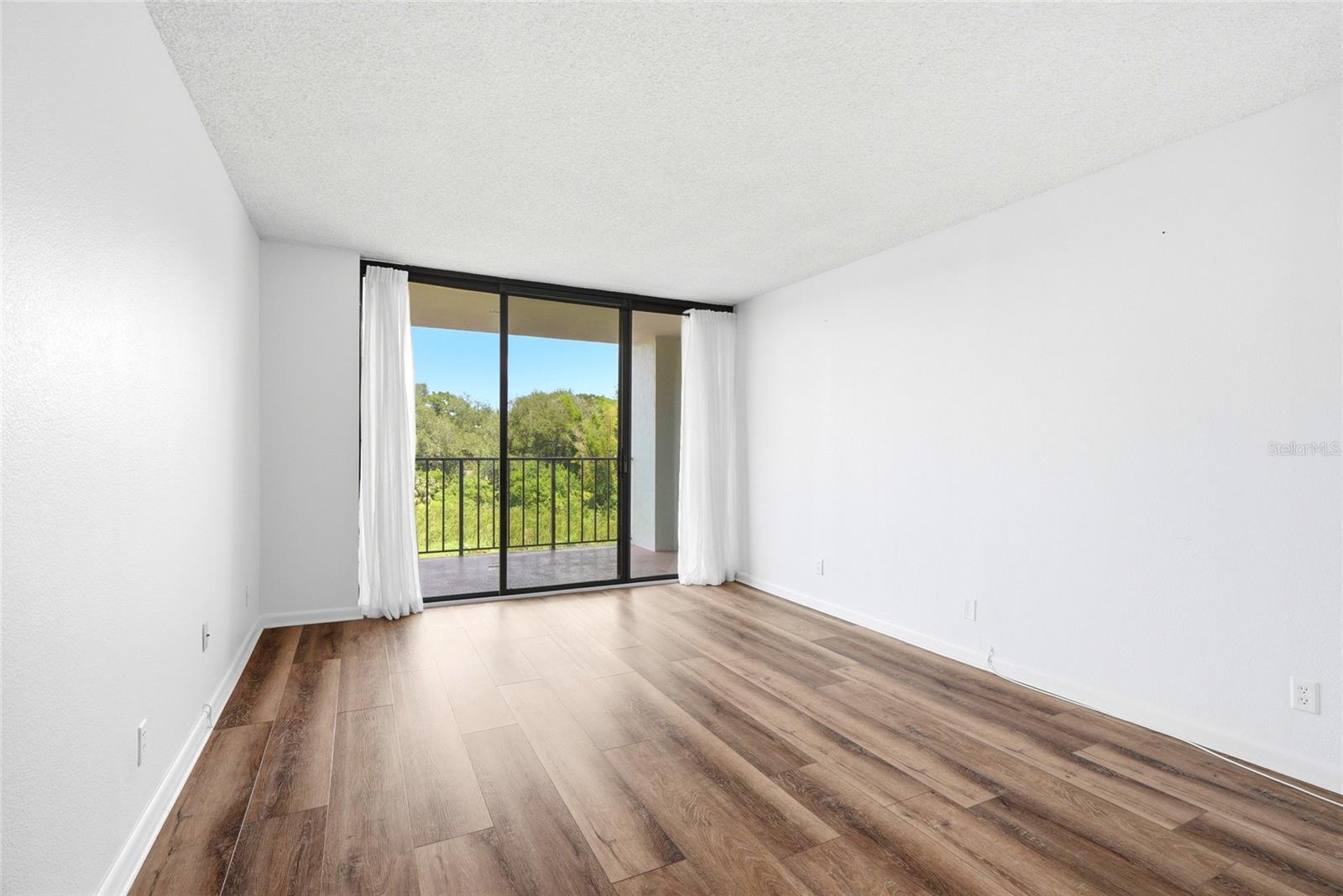 220 Belleview Blvd #207 Property Photo 25