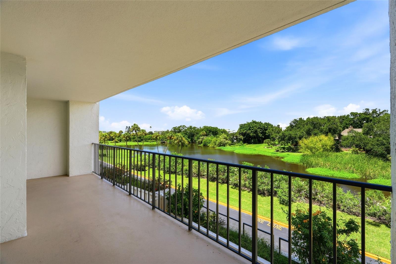 220 Belleview Blvd #207 Property Photo 29
