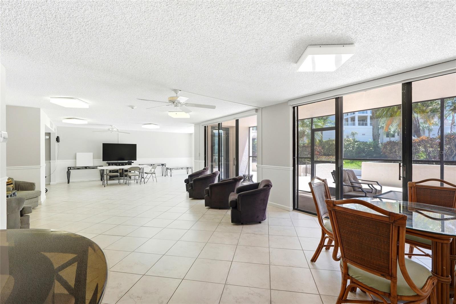 220 Belleview Blvd #207 Property Photo 35