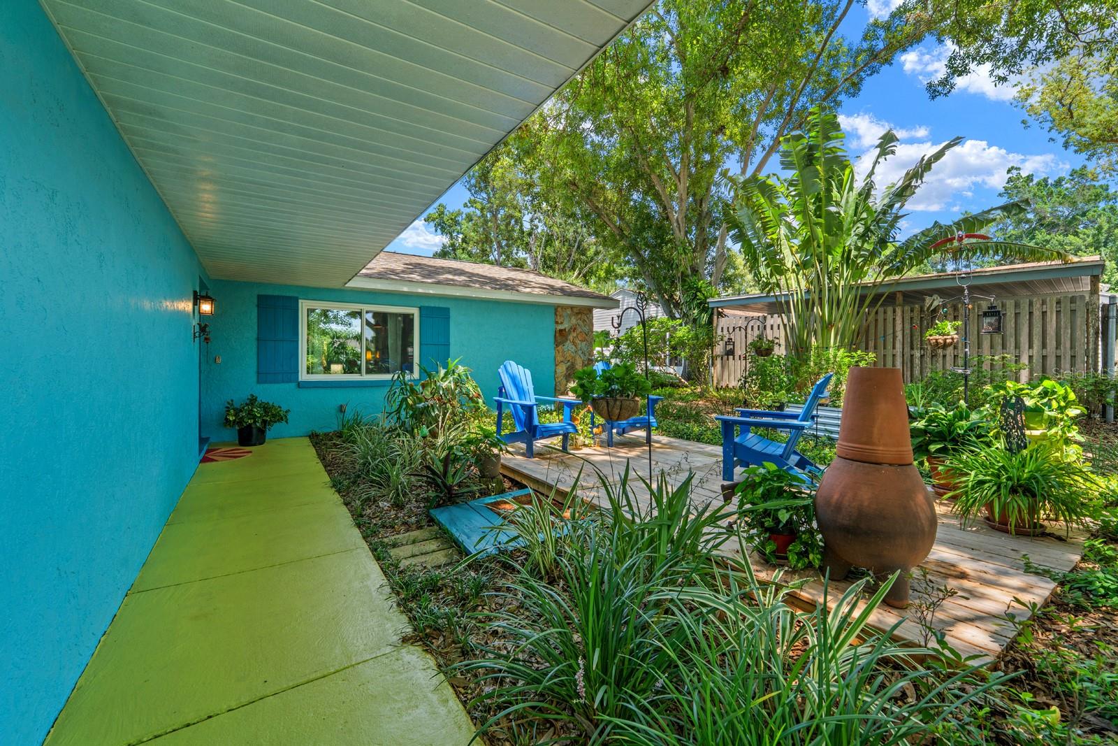 2159 Barcelona Way Property Photo 6