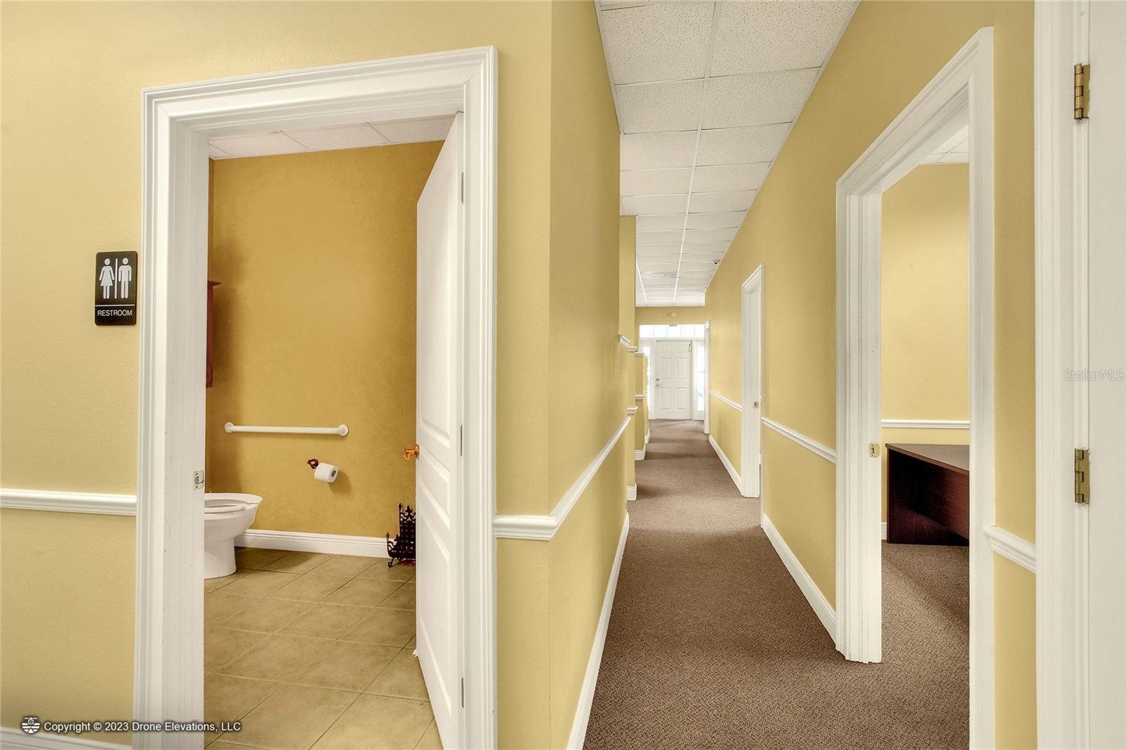 657 W Lumsden Rd Property Photo 7