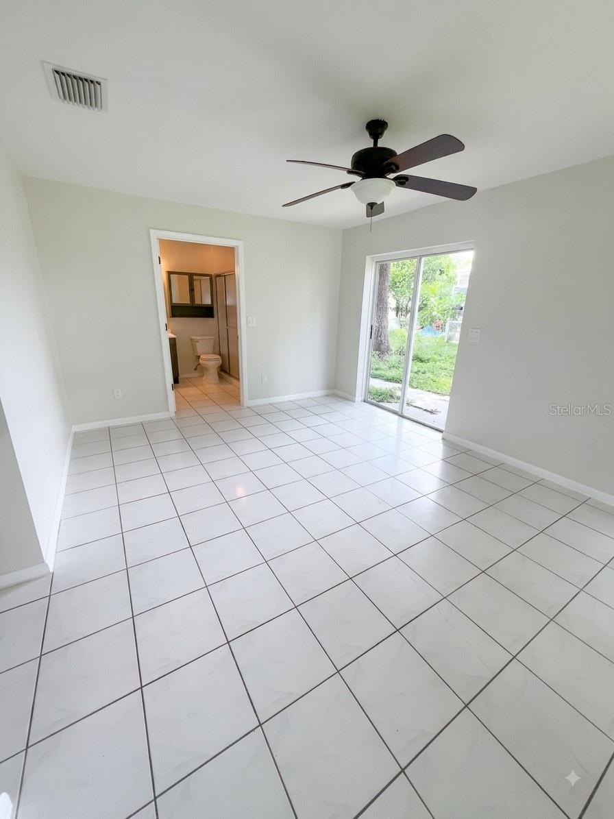 2119 W Henry Ave Property Photo 11