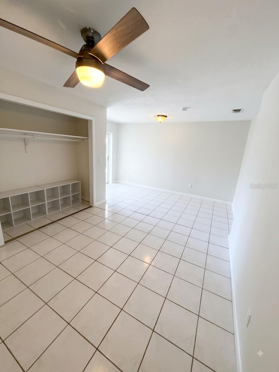 2119 W Henry Ave Property Photo 15