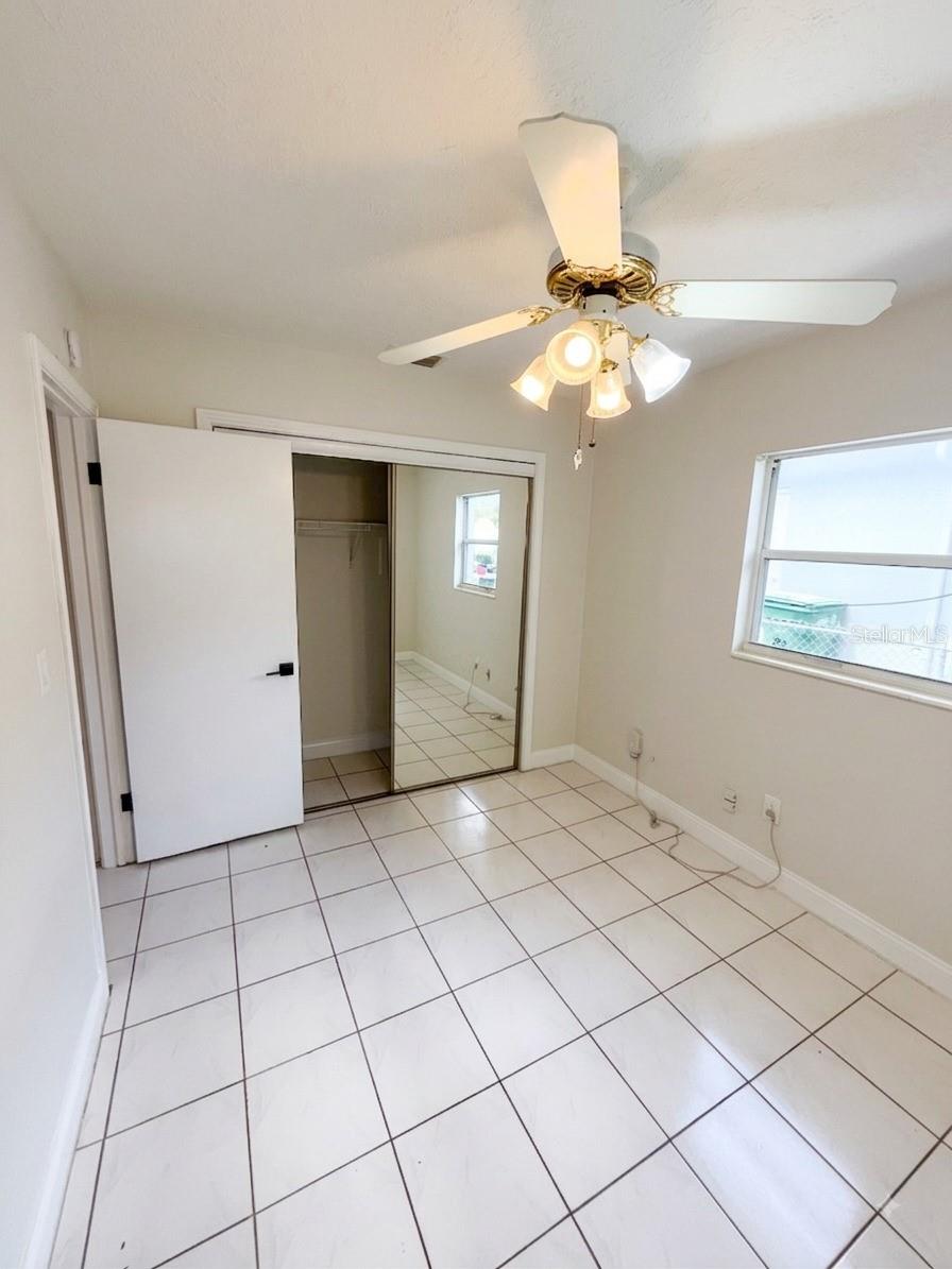 2119 W Henry Ave Property Photo 17