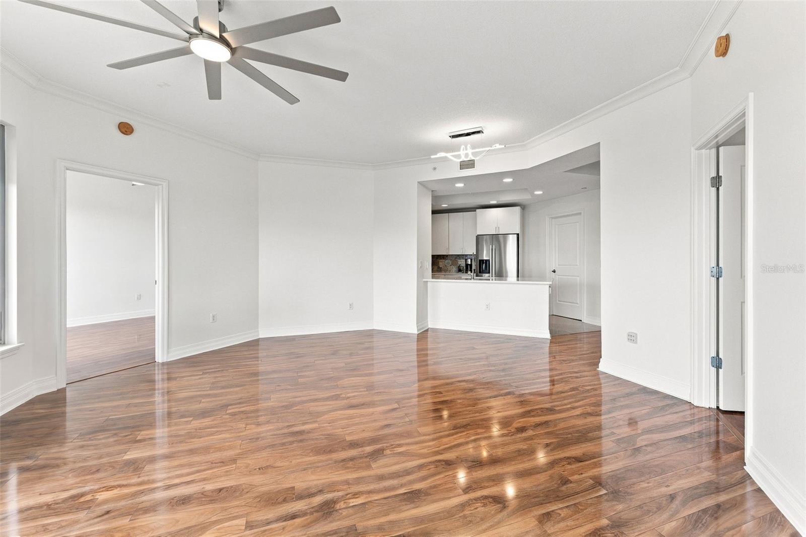 1209 E Cumberland Ave #608 Property Photo 8