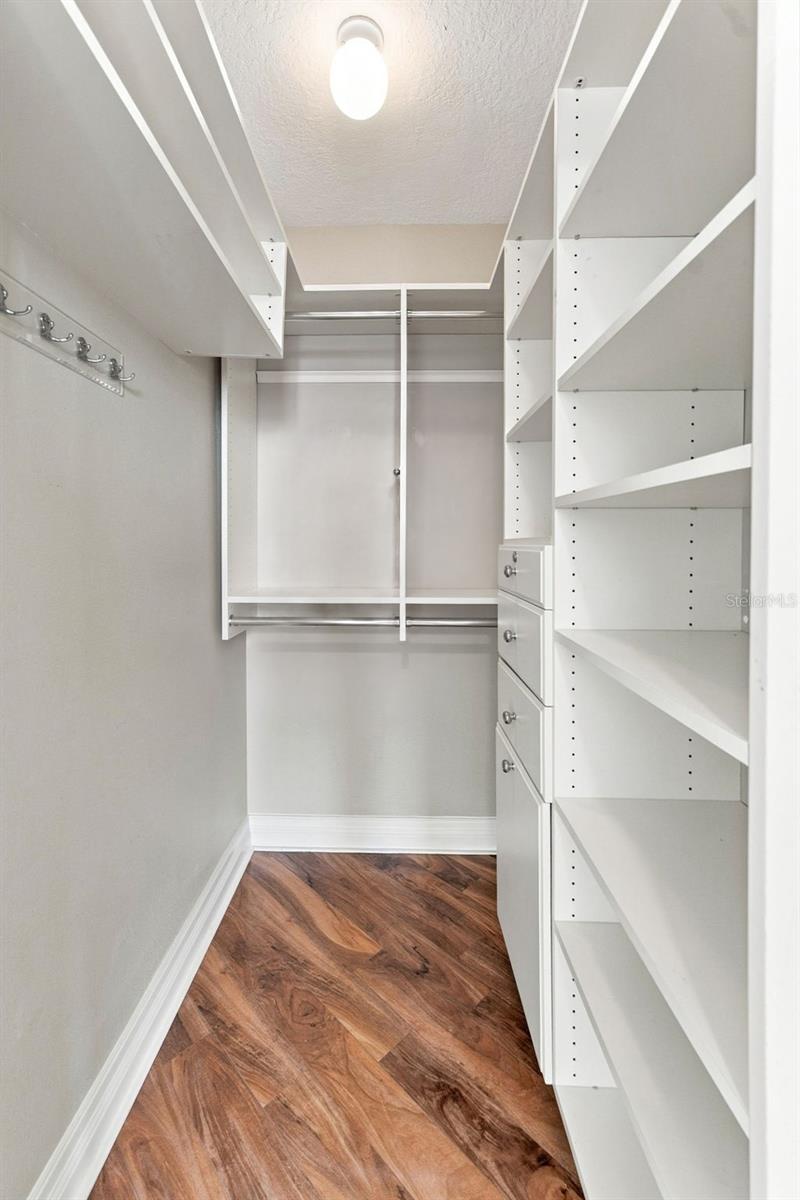 1209 E Cumberland Ave #608 Property Photo 11