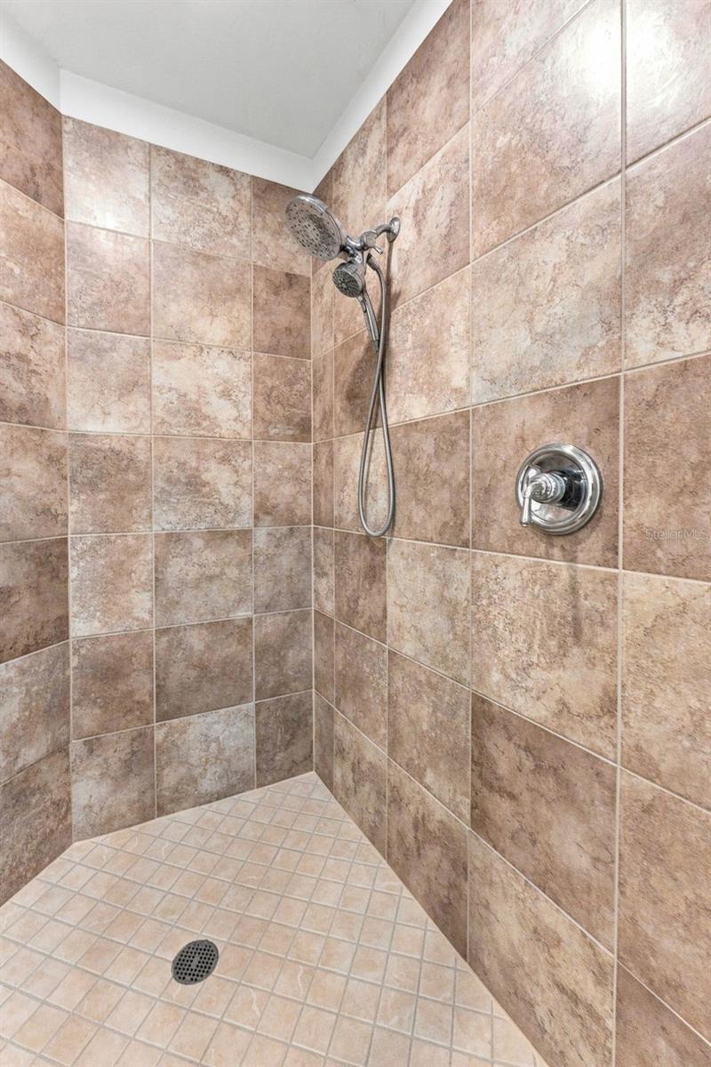 1209 E Cumberland Ave #608 Property Photo 14