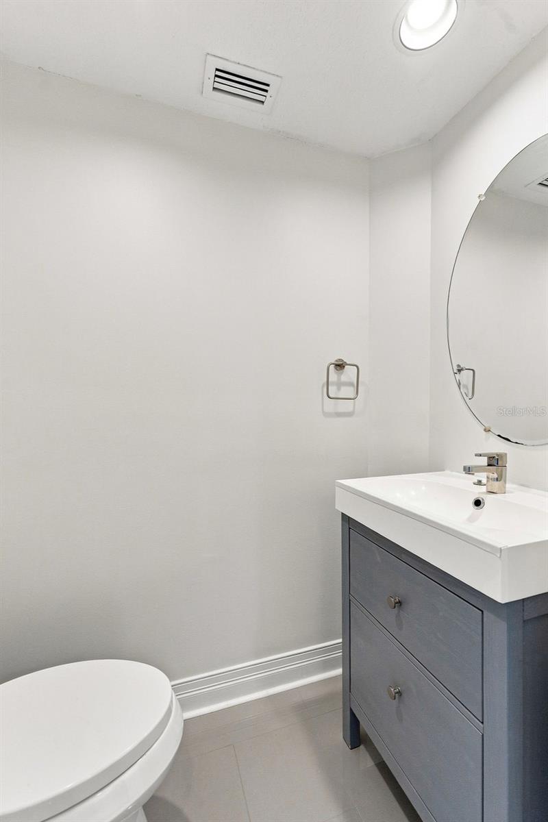1209 E Cumberland Ave #608 Property Photo 19
