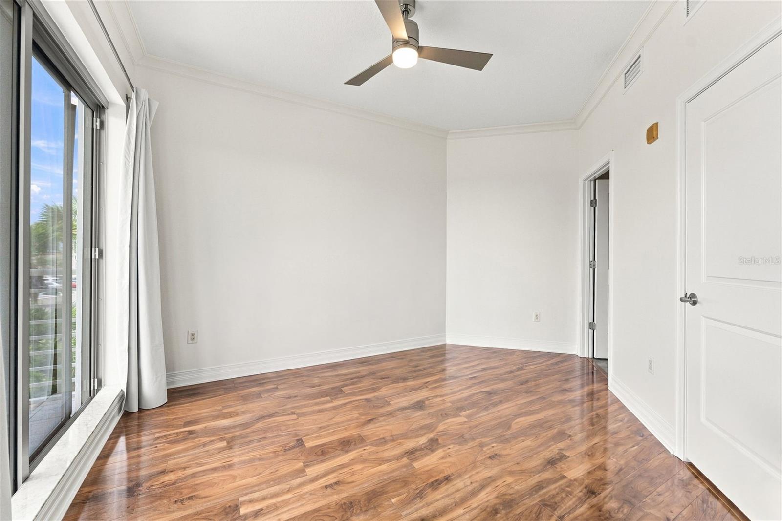 1209 E Cumberland Ave #608 Property Photo 32