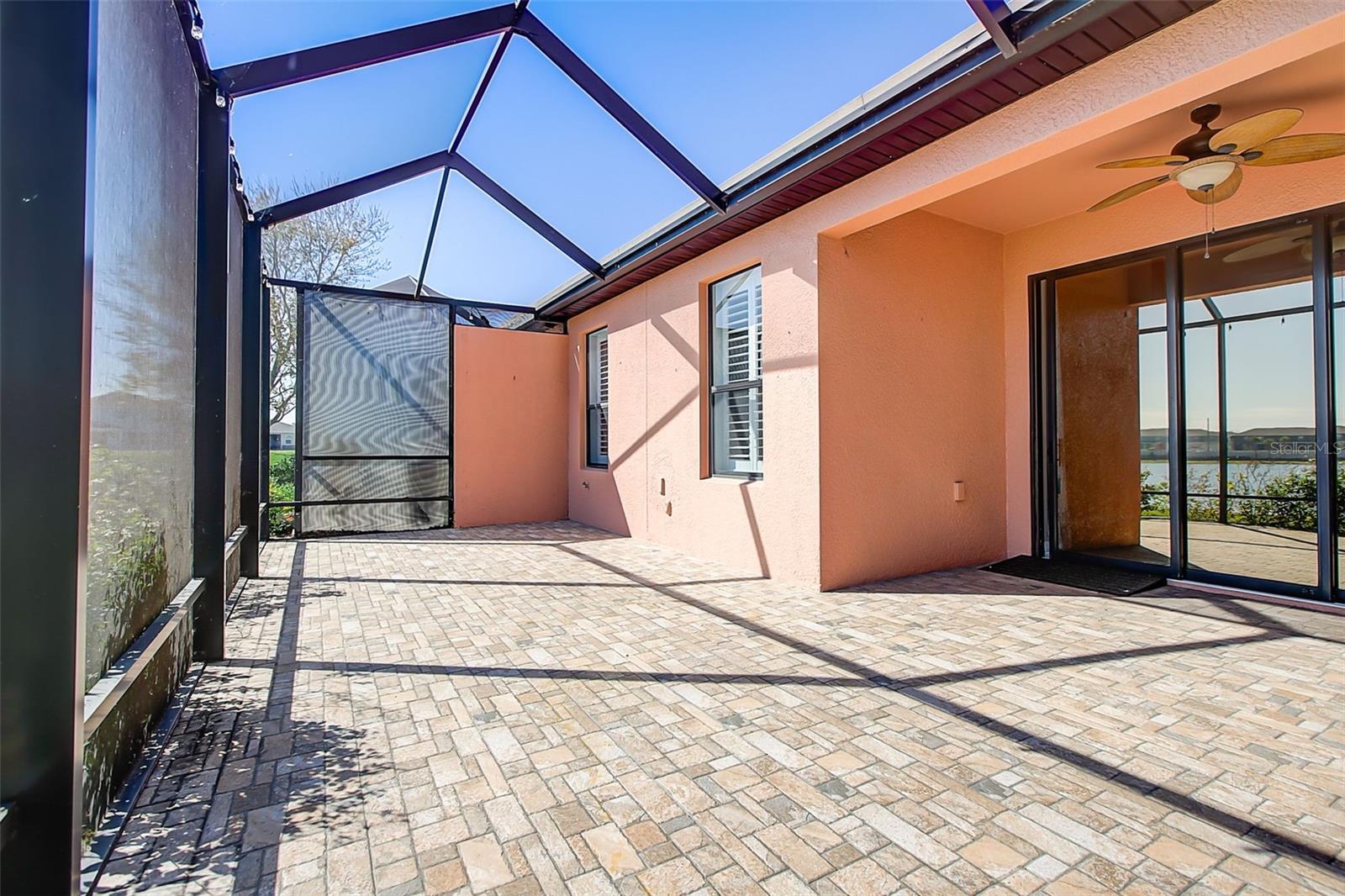 5673 Sunset Falls Dr Property Photo 4