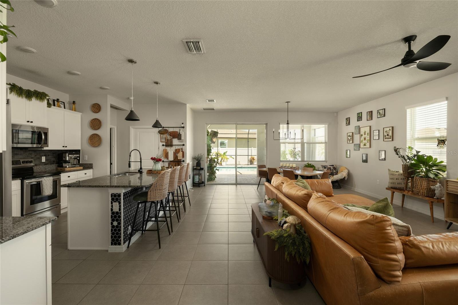 13301 Waterleaf Garden Cir Property Photo 12