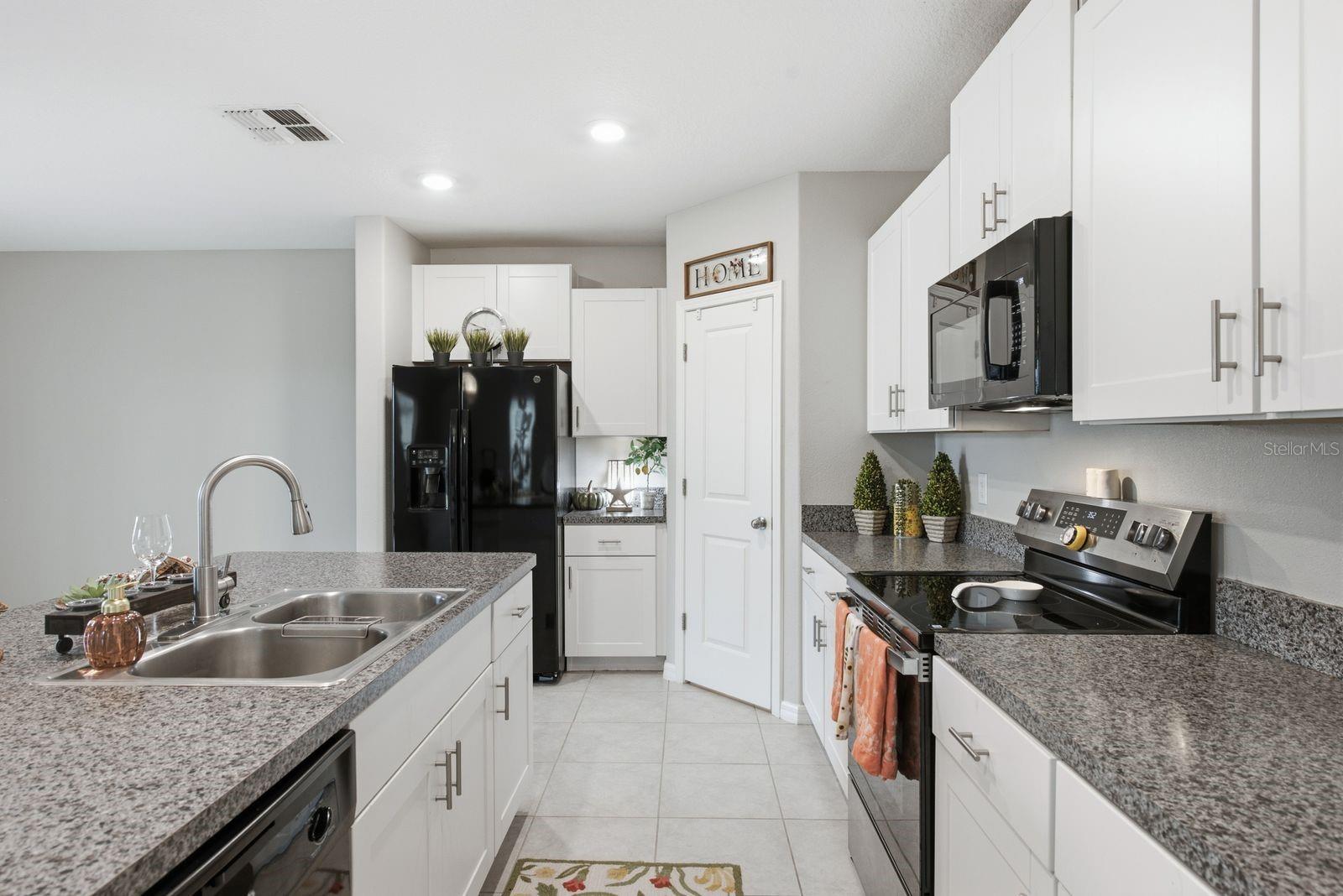 11483 Sage Canyon Dr Property Photo 17