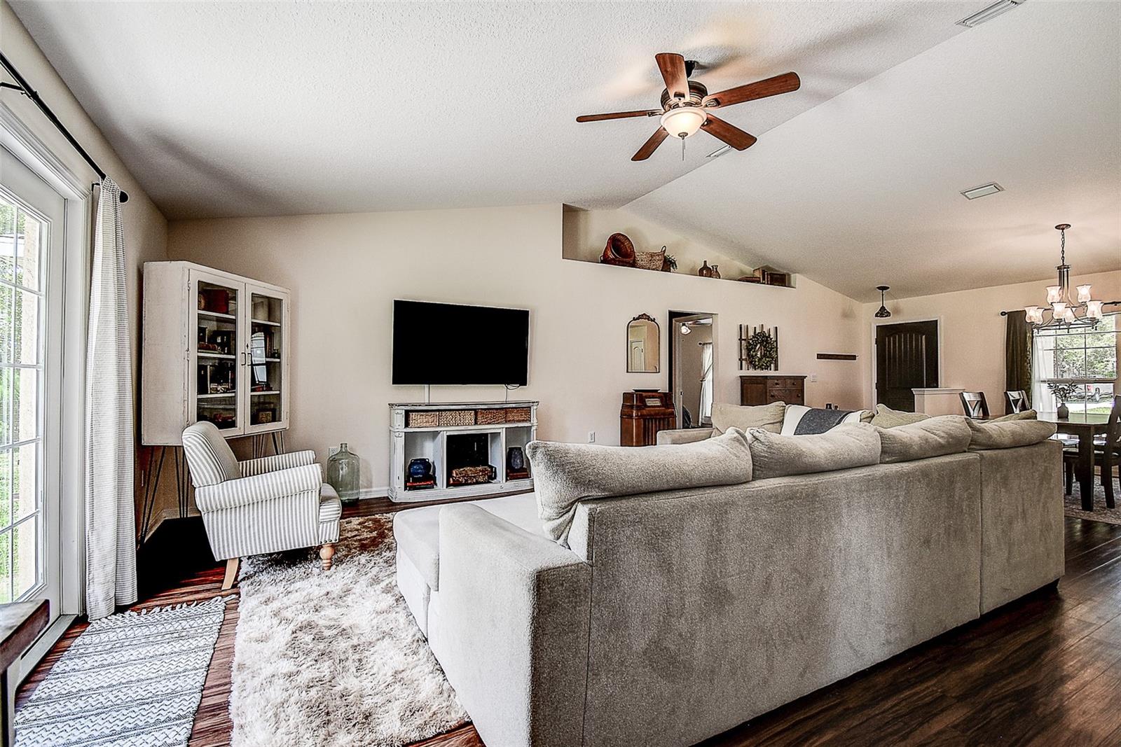 11472 Pine Warbler Ave Property Photo 19