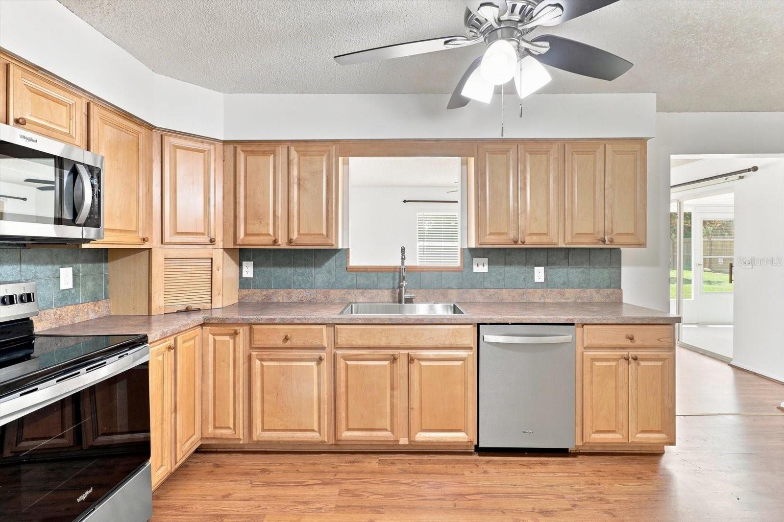 1285 N Haggerty Pt Property Photo 18