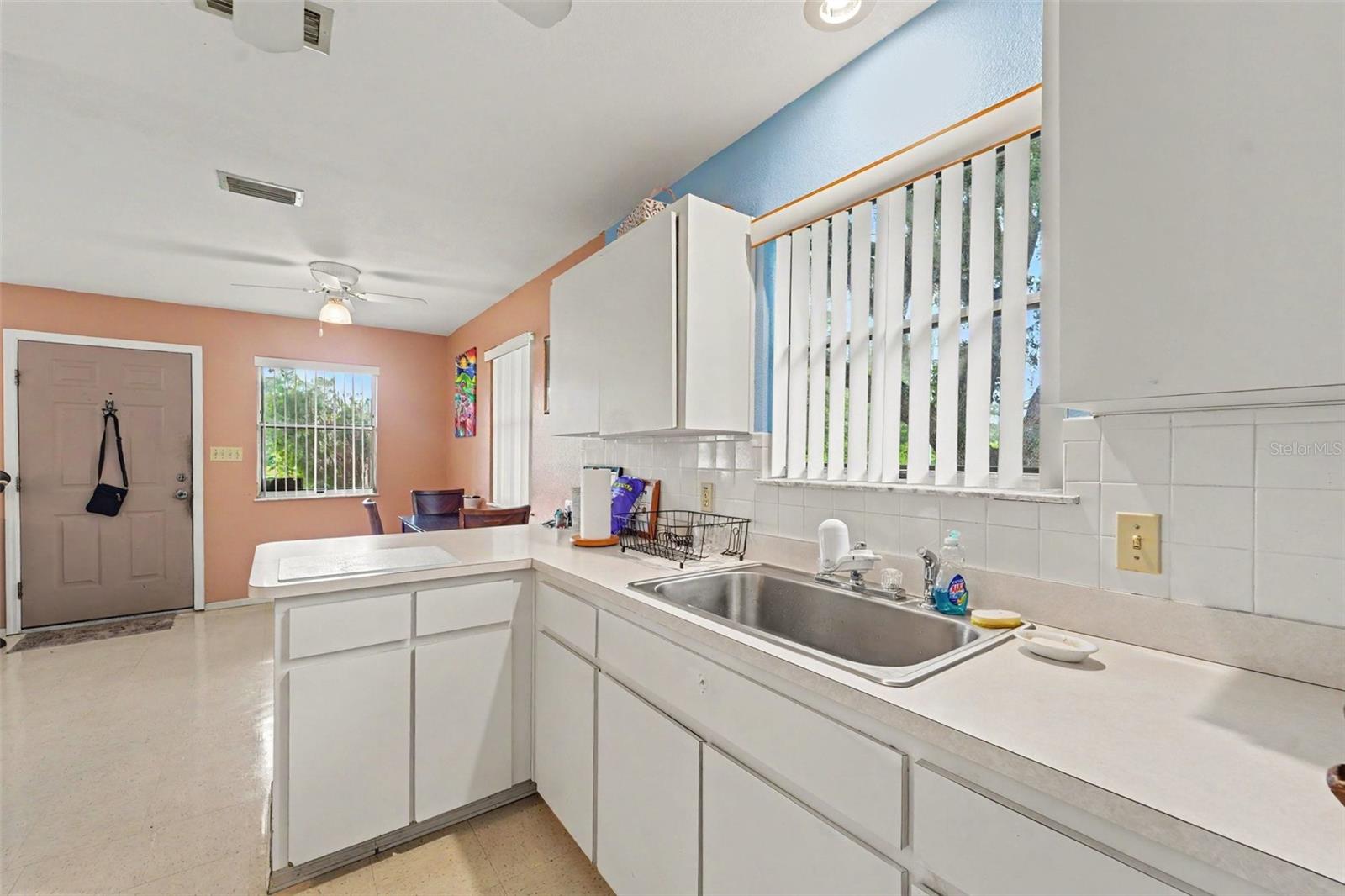 12155 Bagdad St Property Photo 6