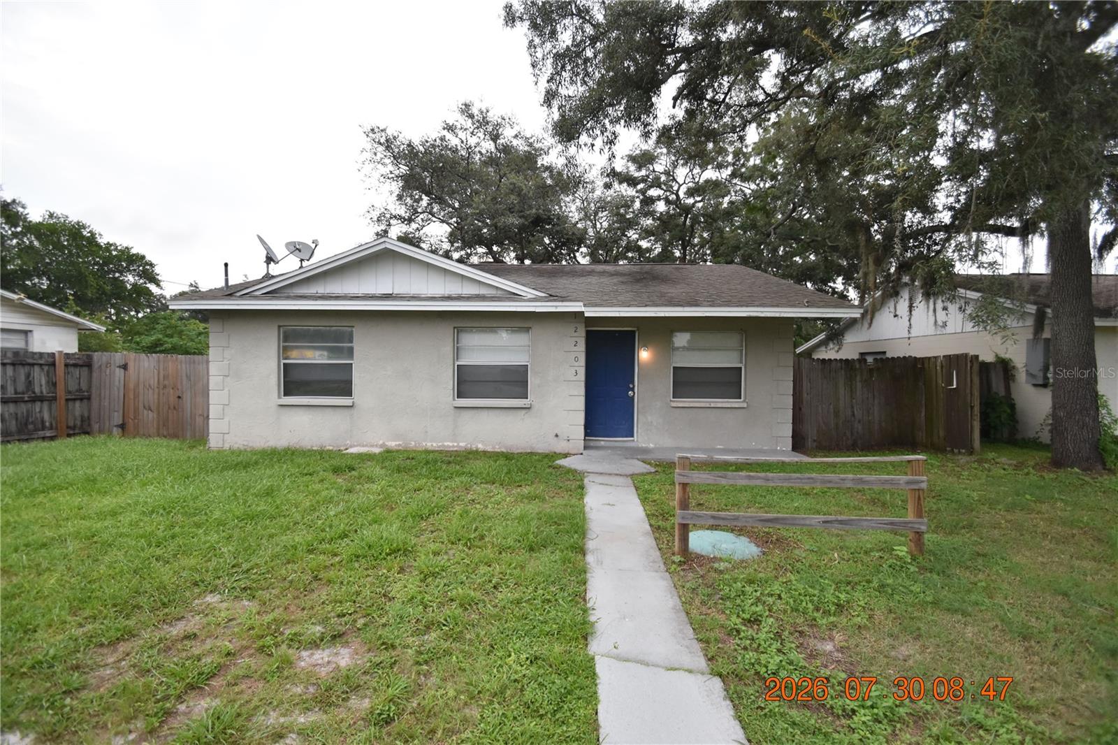 12203 N 9TH ST Property Photo 1