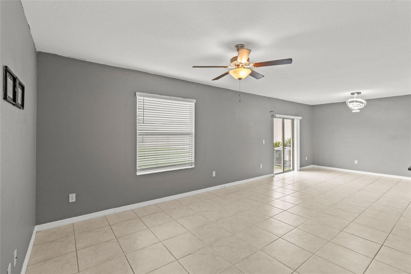 16671 Kingman Reef St Property Photo 7