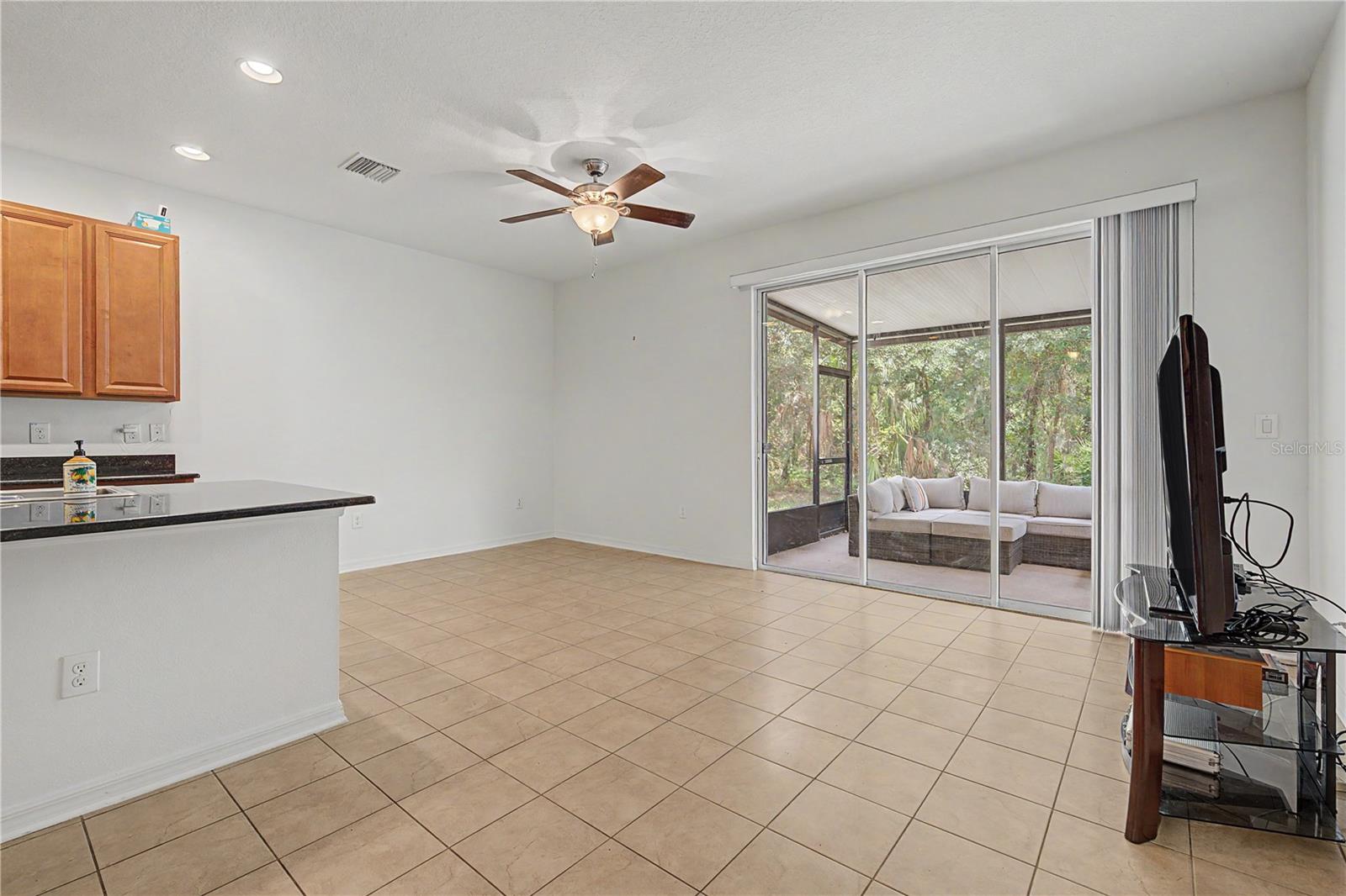6914 Holly Heath Dr Property Photo 14