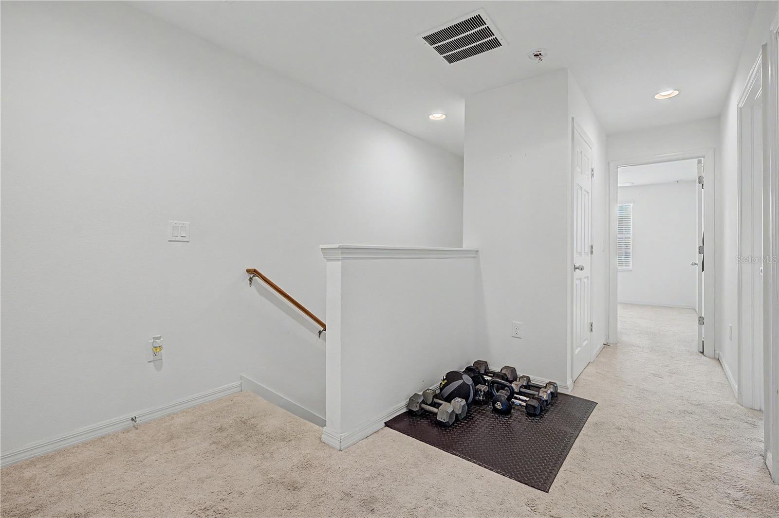 6914 Holly Heath Dr Property Photo 21