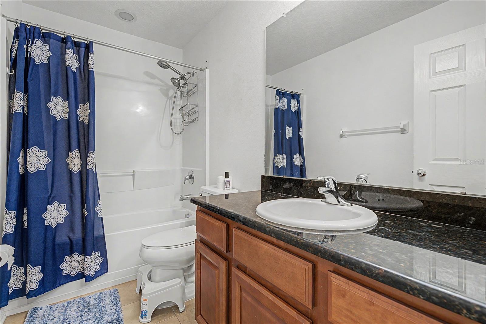 6914 Holly Heath Dr Property Photo 24