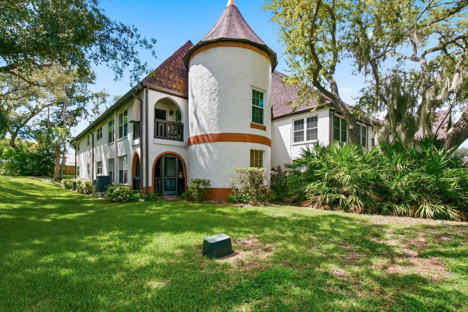 230 N Bayshore Blvd #207 Property Photo 1