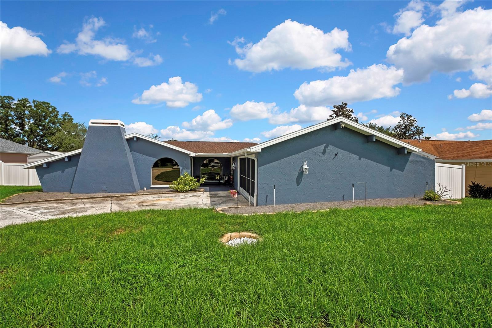 10165 BANNISTER ST Property Photo 1