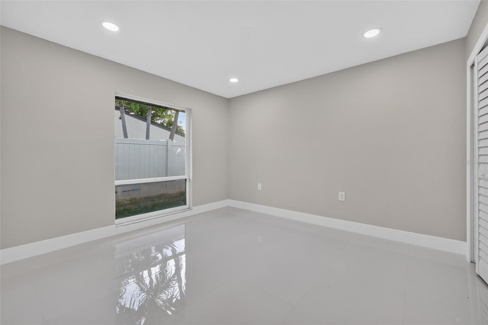 219 Miramar Blvd Ne Property Photo 29