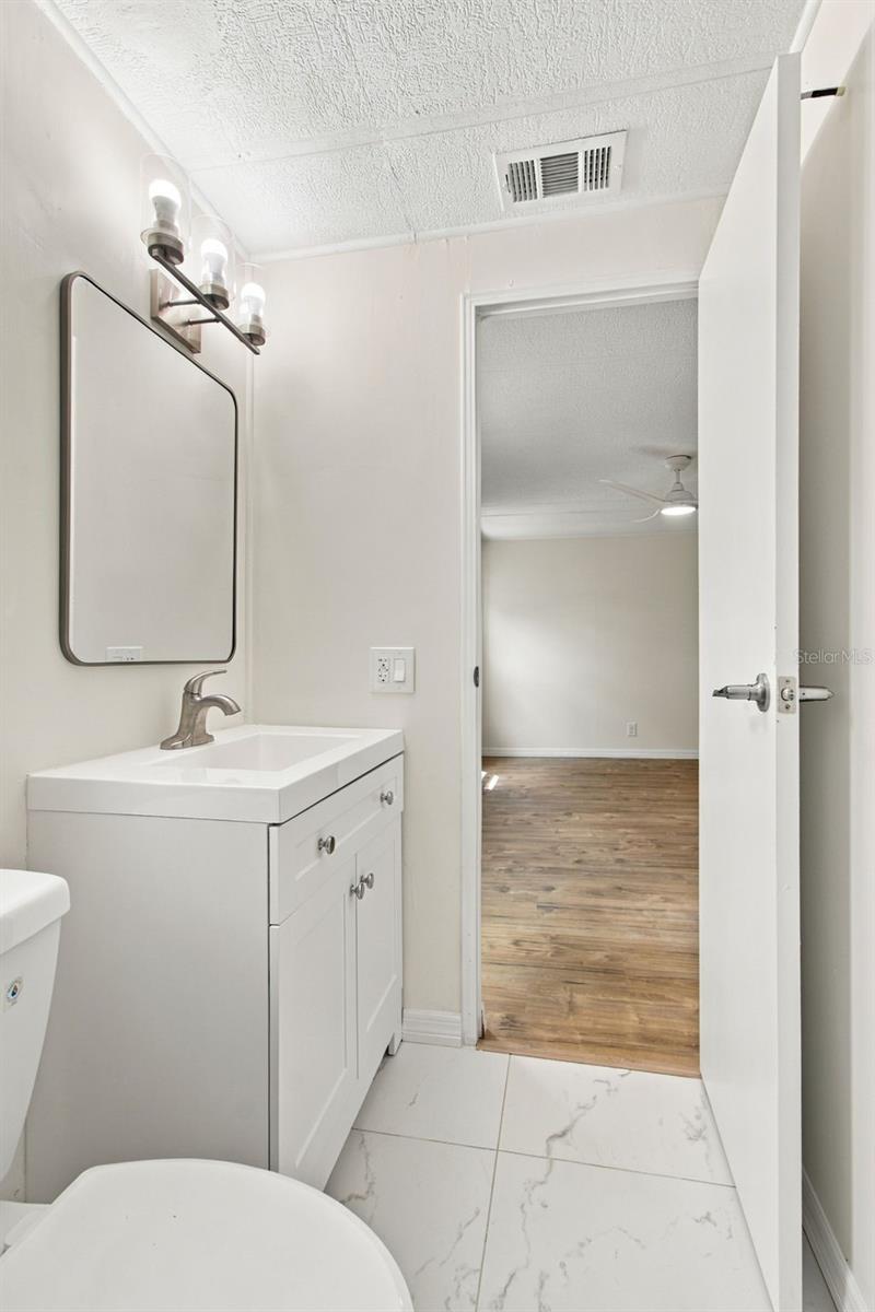 130 Clubview Dr #2 Property Photo 6