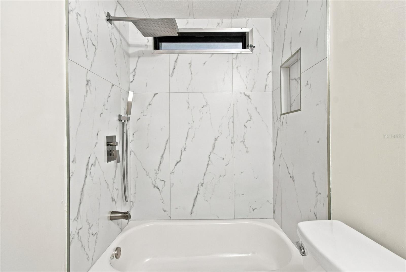 130 Clubview Dr #2 Property Photo 10